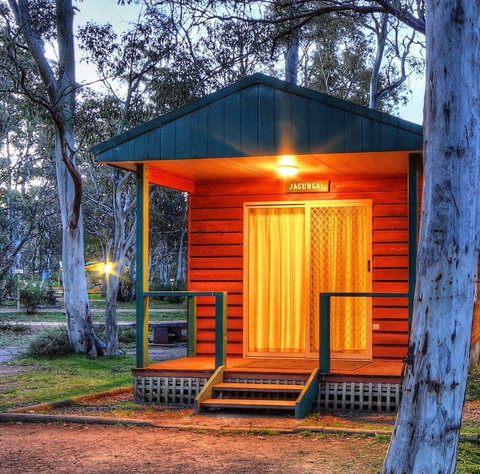 Kosciuszko Tourist Park - Accommodation Main Beach 1