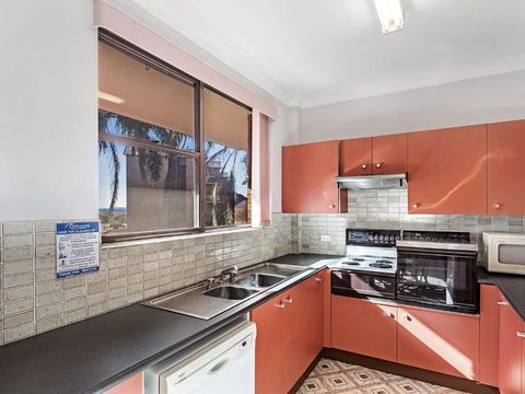 Kurranulla, Unit 5/15 Weatherly Close - Accommodation Main Beach 1