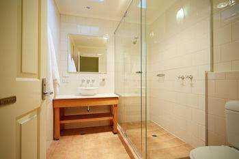 Whitehall Guesthouse Sorrento - Accommodation Main Beach 6