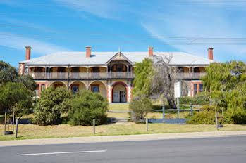 Whitehall Guesthouse Sorrento - Accommodation Main Beach 0