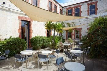 Whitehall Guesthouse Sorrento - Accommodation Main Beach 1