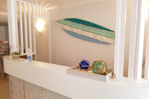 Surfers Chalet - Accommodation Main Beach 2