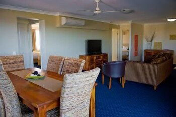 Coral Sands By Kacys - Accommodation Main Beach 5