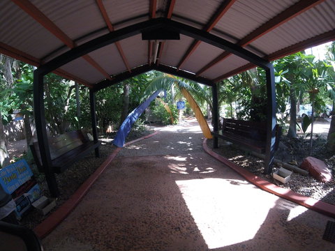 Cable Beach Backpackers - Hostel - Accommodation Main Beach 1