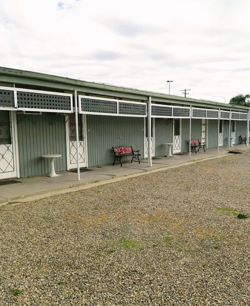 Darbalara ACT Accommodation Main Beach