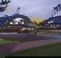Grand Tasman Hotel - Accommodation Main Beach
