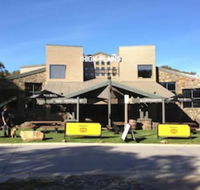 Hotel High Plains - Accommodation Main Beach