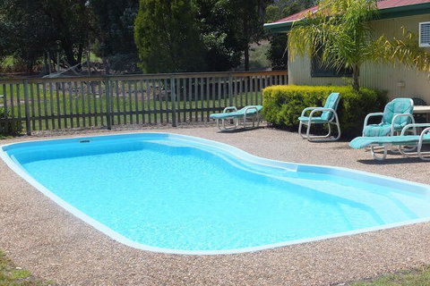 Lakes Entrance Country Cottages - Accommodation Main Beach 4