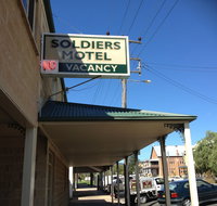 Soldiers Motel - Accommodation Main Beach
