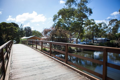 Lorne Foreshore Caravan Park - Accommodation Main Beach 6