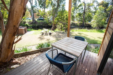 Lorne Foreshore Caravan Park - Accommodation Main Beach 2