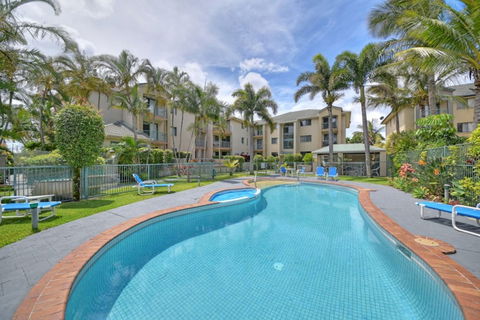 Pacific Place Apartments - Accommodation Main Beach 2