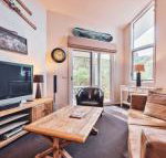 Lhotsky Apartments - Accommodation Main Beach