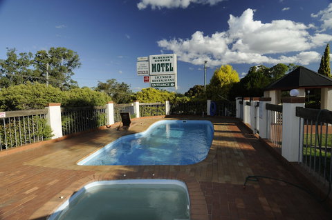 McNevin's Warwick Motel - Accommodation Main Beach 5