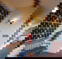 McNevin's Warwick Motel - Accommodation Main Beach