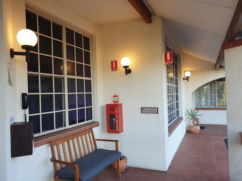 McNevin's Warwick Motel - Accommodation Main Beach 0