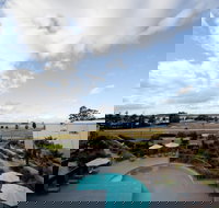 Corrigans Cove - Accommodation Main Beach