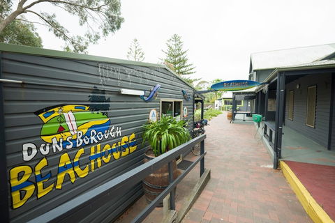 Dunsborough Beachouse YHA Hostel - Accommodation Main Beach 6