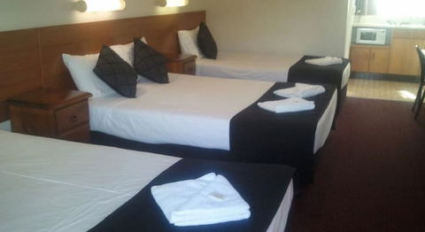 Park Drive Motel - Accommodation Main Beach 3