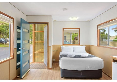 Discovery Parks - Robe - Accommodation Main Beach 4