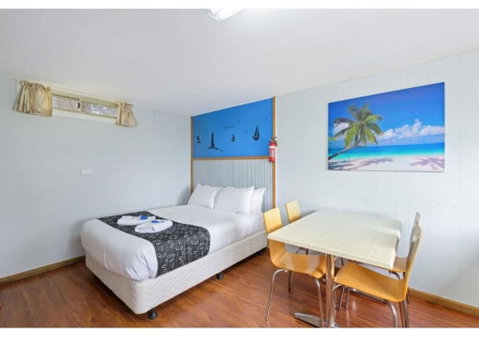 Discovery Parks - Robe - Accommodation Main Beach 6