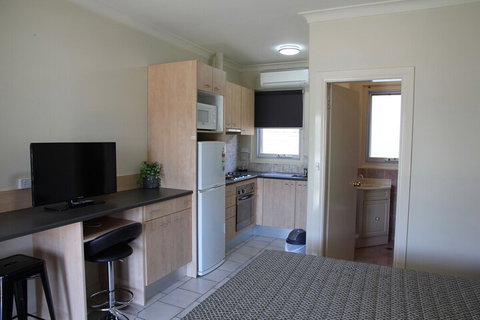 Tumut Apartments - Accommodation Main Beach 1