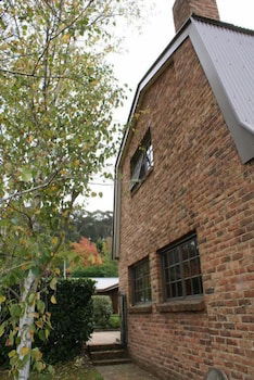 Yallambee - Accommodation Main Beach 1