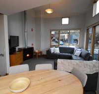 Akuna 3 - Accommodation Main Beach