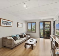 McAuleys Beach House - Accommodation Main Beach