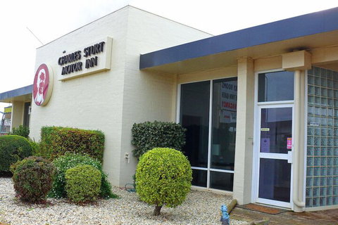 Charles Sturt Motor Inn West Wyalong - Accommodation Main Beach 3