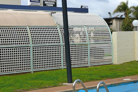 Charles Sturt Motor Inn West Wyalong - Accommodation Main Beach 7