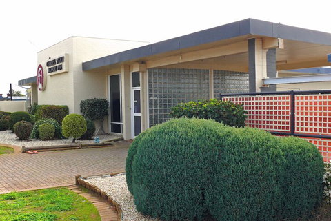 Charles Sturt Motor Inn West Wyalong - Accommodation Main Beach 5