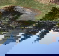 Hanging Rock Family Motel - Accommodation Main Beach