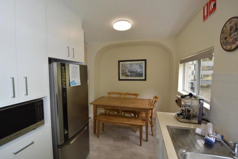 Bobuck 3B - Accommodation Main Beach 3