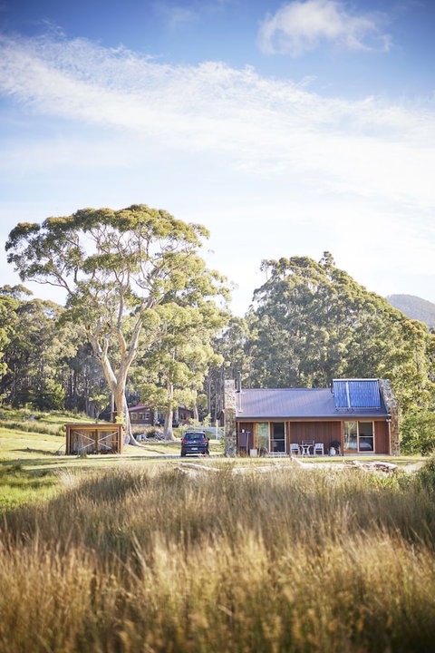 Adventure Bay Retreat - Accommodation Main Beach 0