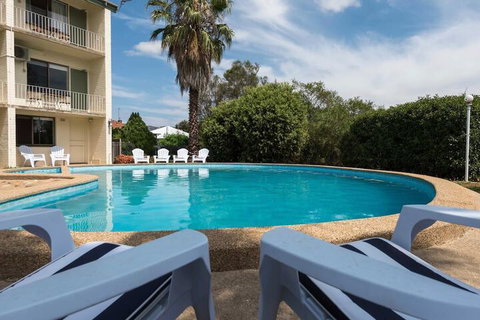 Harriet House Tumut - Accommodation Main Beach 3