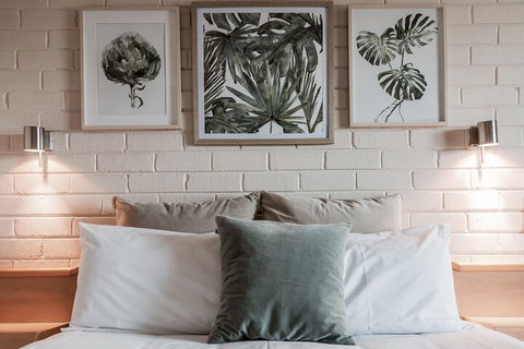 Harriet House Tumut - Accommodation Main Beach 4