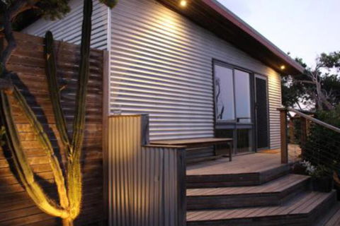 Offshore Retreat - Accommodation Main Beach 1