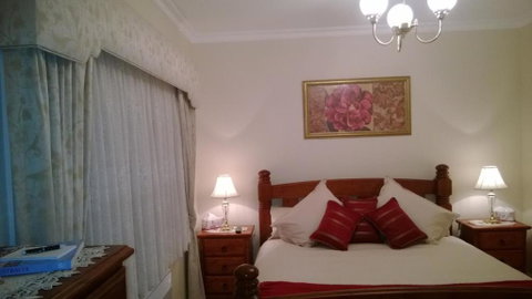 Cleggett Estate - Accommodation Main Beach 3