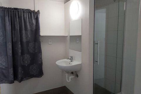 Motel 707 - Accommodation Main Beach 5
