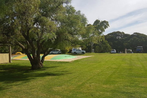 Robe Holiday Park - Accommodation Main Beach 2