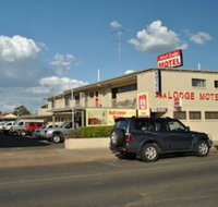 A  A Lodge Motel Emerald - Accommodation Main Beach