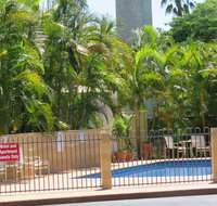 Emerald Gardens Motel  Apartments - Accommodation Main Beach