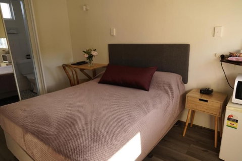 Country Motor Inn Singleton - Accommodation Main Beach 4