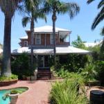 Lakeside Bed & Breakfast - Accommodation Main Beach 0