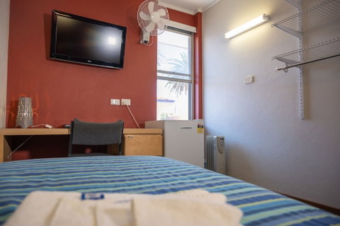 Beatty Lodge - Accommodation Main Beach 6