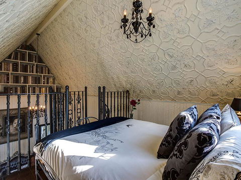 Silverleaf Cottage - Accommodation Main Beach 4