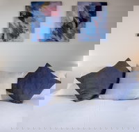 Panorama 11 - Accommodation Main Beach