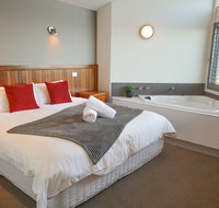 Tides Apartments - Accommodation Main Beach