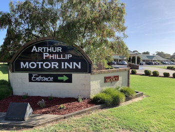 Arthur Phillip Motor Inn - Accommodation Main Beach 0